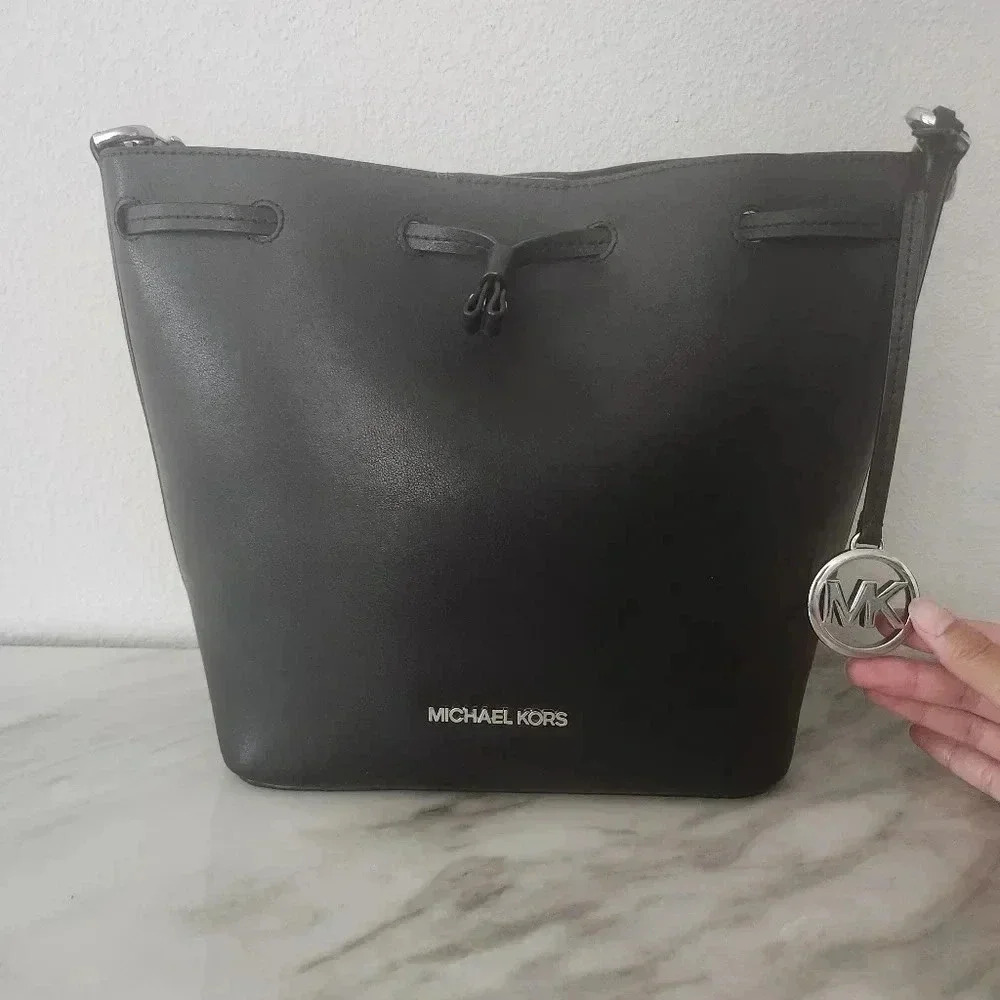 Michael Kors Eden Bucket Shoulder Bag